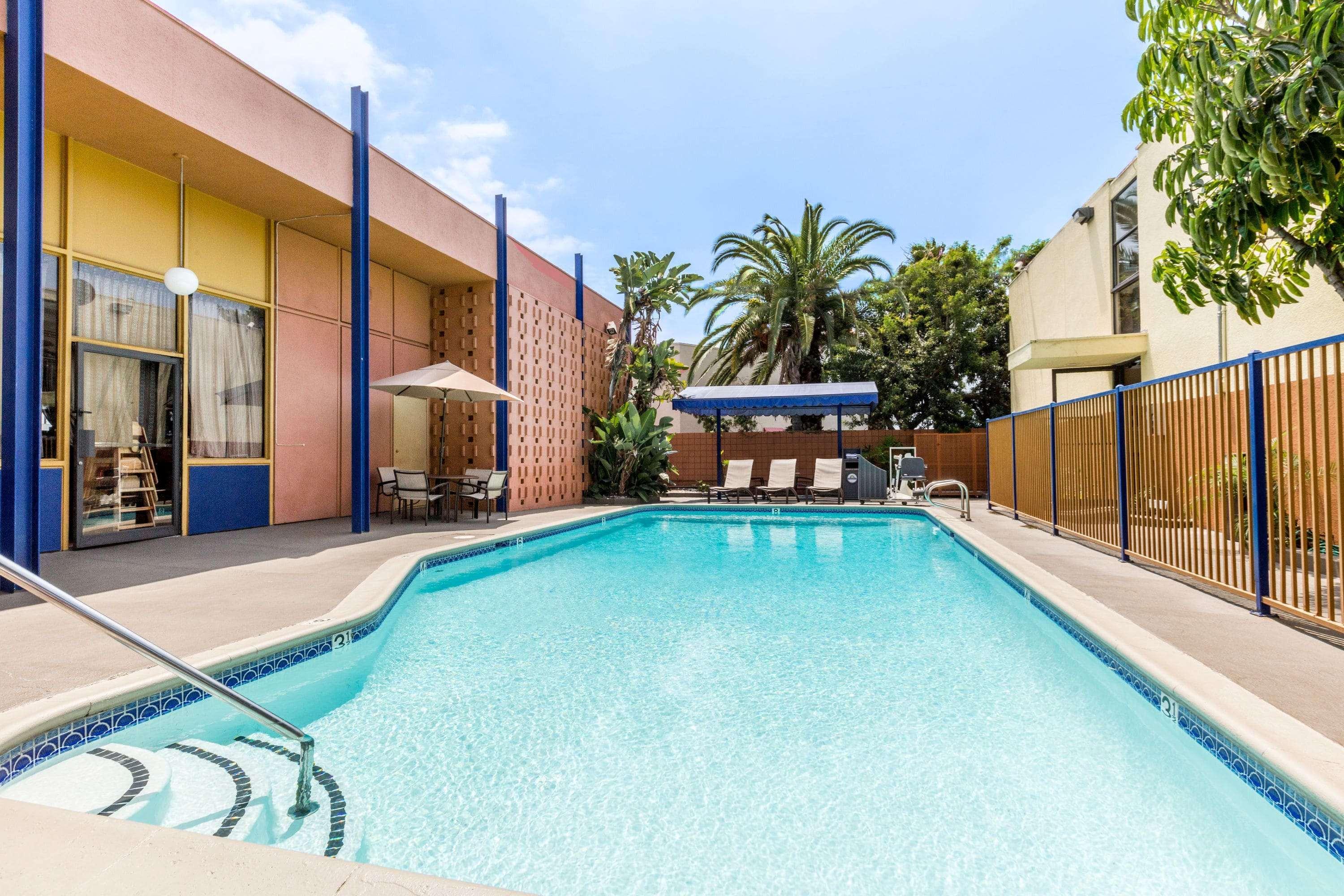 Days Inn By Wyndham Los Angeles Lax/Venicebch/Marina Delray Inglewood Kültér fotó
