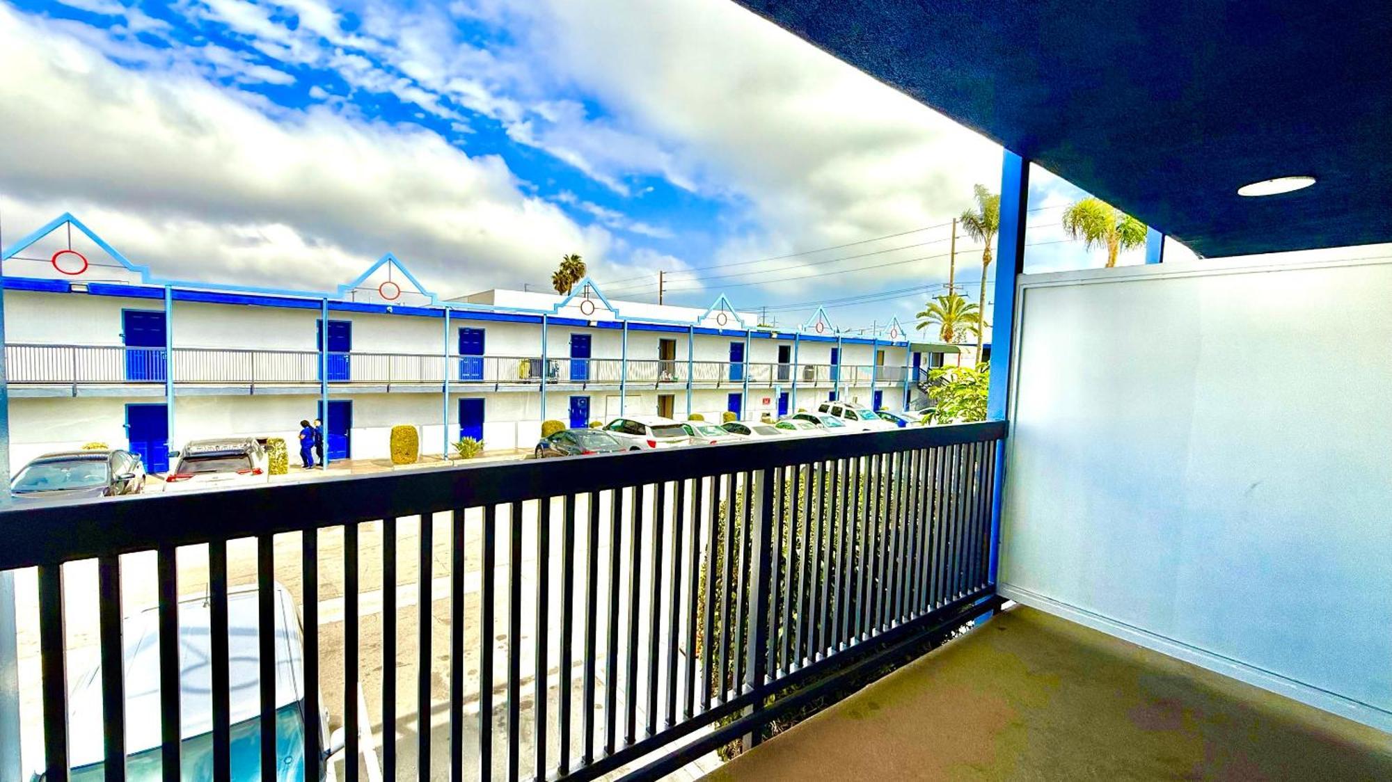 Days Inn By Wyndham Los Angeles Lax/Venicebch/Marina Delray Inglewood Kültér fotó